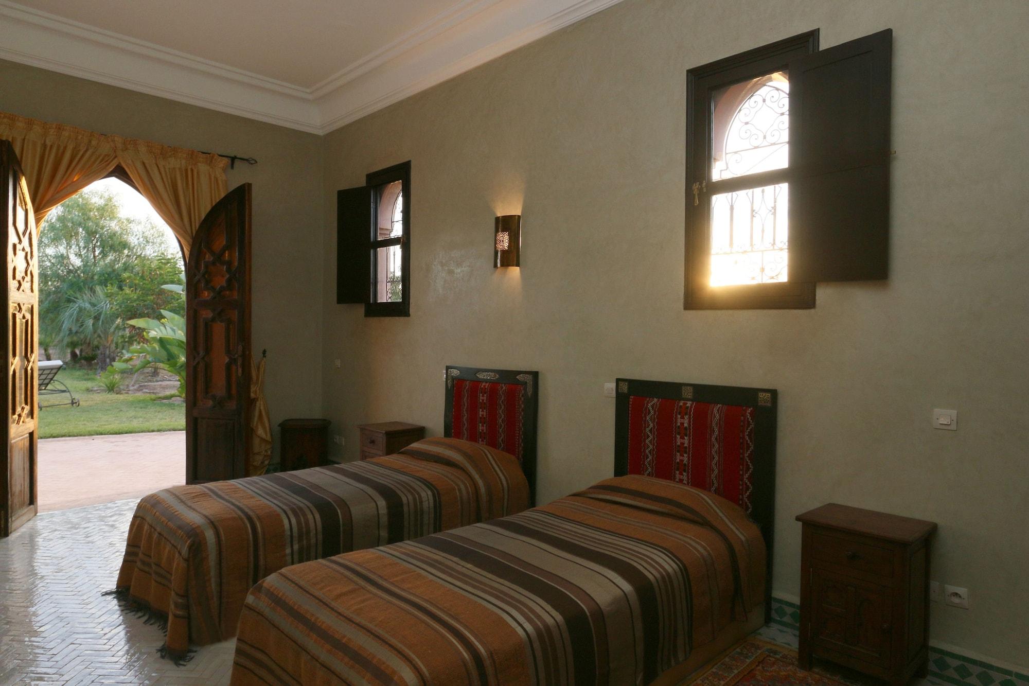 Bed and Breakfast Terra Mia Marrakech Ouled Jelal Esterno foto